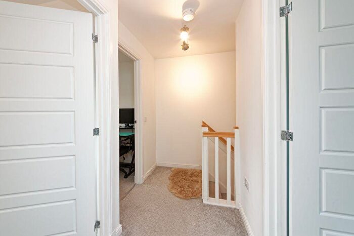 3 Bedroom End Of Terrace House For Sale In Newfield Way, Brookfield, PA5