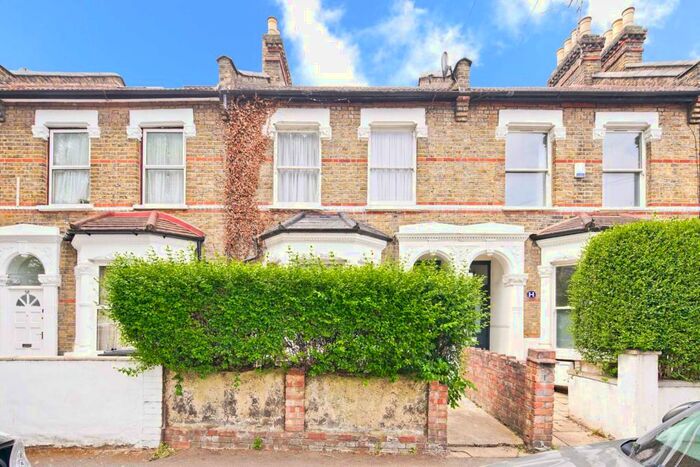 1 Bedroom Apartment To Rent In Bromley Road, Leyton, E10