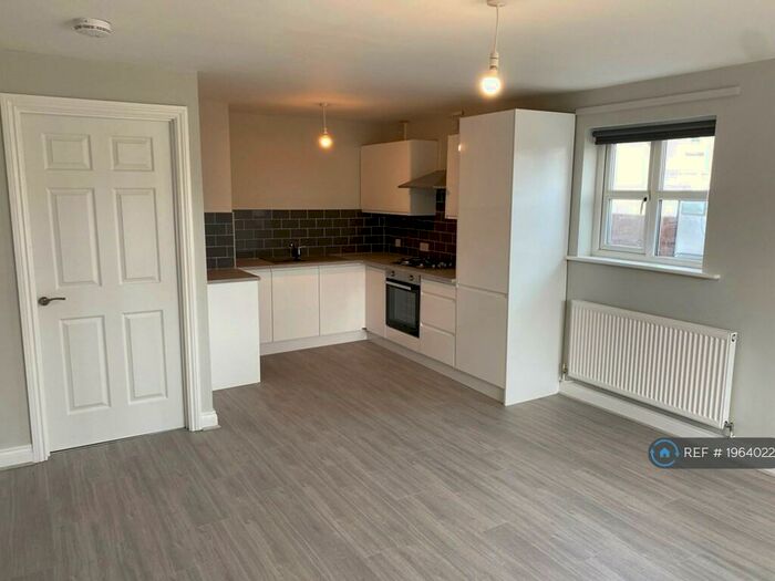 2 Bedroom Flat To Rent In Chapel House, Sunderland, SR4