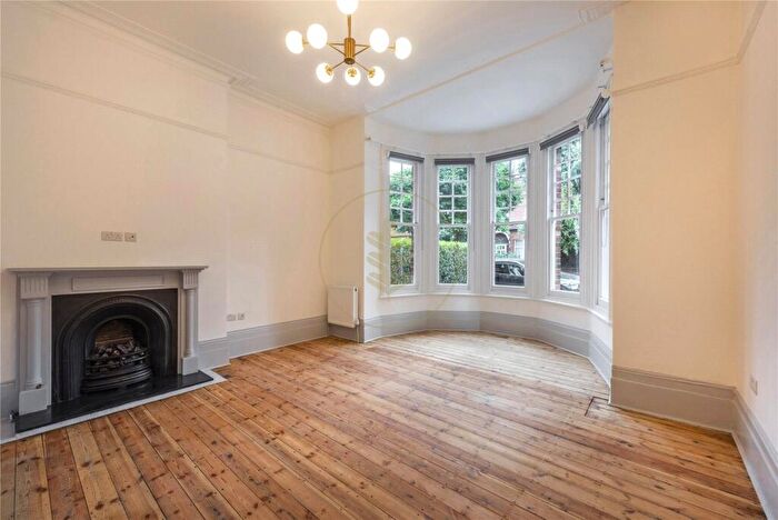 3 Bedroom Apartment To Rent In Aberdare Gardens, South Hampstead, London, NW6