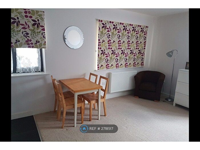 1 Bedroom Flat To Rent In Justin Plaza, Mitcham, CR4