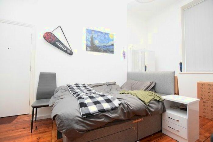 Studio To Rent In George Street, Sheffield, S1