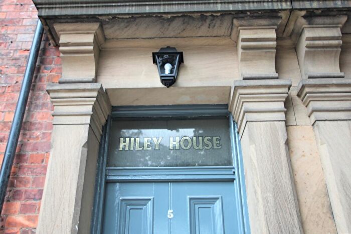 2 Bedroom Flat To Rent In Eskdale Terrace, Jesmond, Newcastle Upon Tyne, NE2