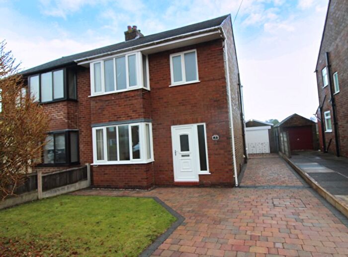 3 Bedroom Semi-Detached House For Sale In Willard Avenue, Billinge, Wigan, WN5