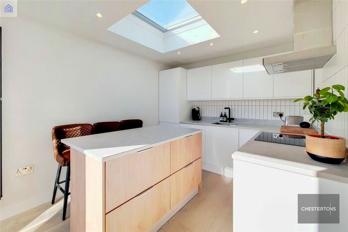 1 Bedroom Flat To Rent In Gillian Court, Cambridge Road North, London, W4