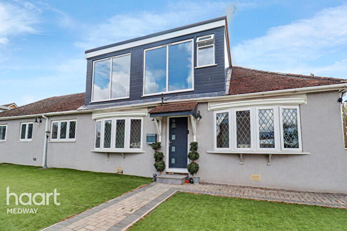 6 Bedroom Detached Bungalow For Sale In Tennyson Avenue, Rochester, ME3