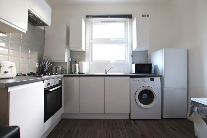 1 Bedroom Flat To Rent In Clyde Road, Croydon, CR0