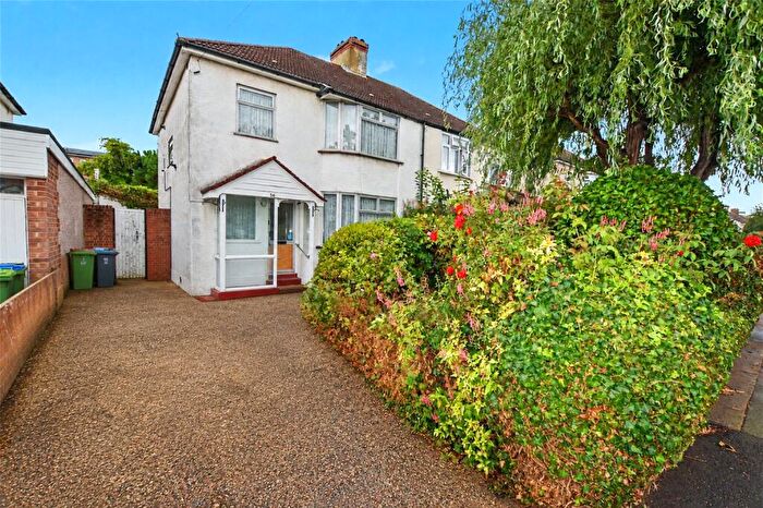 3 Bedroom Semi Detached House For Sale In First Avenue, Bexleyheath, DA7