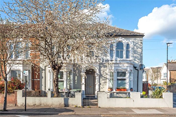 2 Bedroom Flat To Rent In Cranleigh Road, London, N15