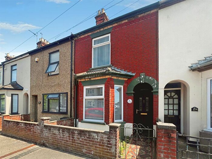 3 Bedroom Terraced House For Sale In Worthing Road, Lowestoft, NR32