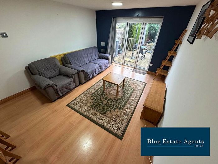 2 Bedroom Terraced House To Rent In Kilberry Close, Isleworth, TW7