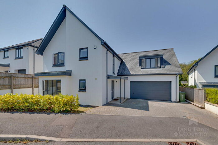 4 Bedroom Detached House For Sale In Hill Lane, Hartley, Plymouth, PL3