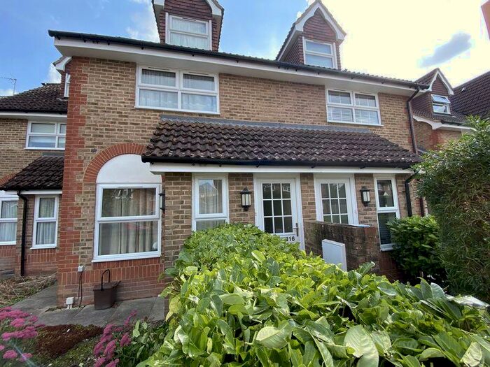 2 Bedroom Maisonette To Rent In School Lane, Eaton Bray, Bedfordshire, LU6