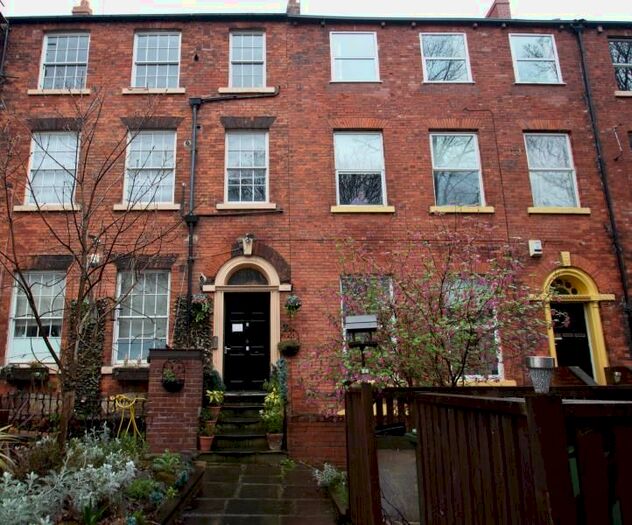 1 Bedroom Flat To Rent In Blenheim Square, Leeds, LS2