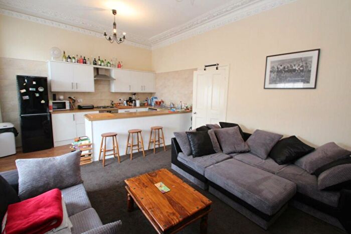 3 Bedroom Maisonette To Rent In St Thomas Crescent, Newcastle City Centre, NE1