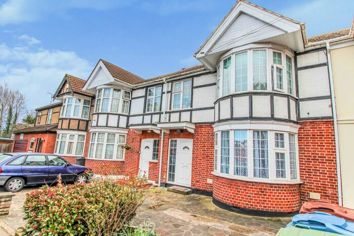 3 Bedroom Terraced House To Rent In Addiscombe Close, Queensbury, Harrow, HA3