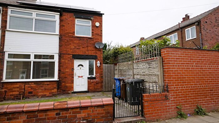 3 Bedroom End Of Terrace House For Sale In Beresford Street, Wigan, WN6
