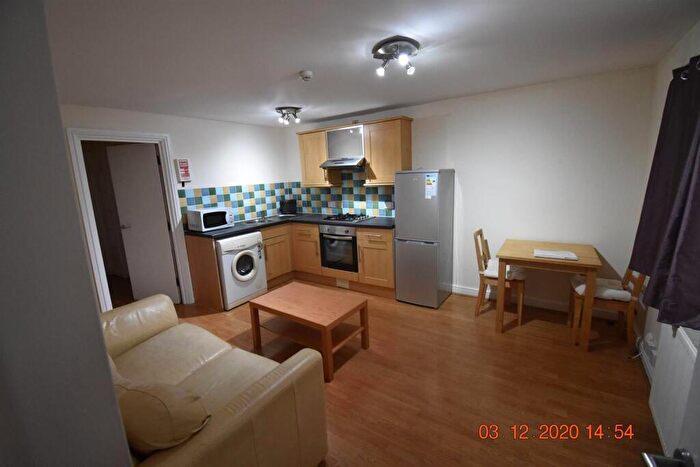 1 Bedroom Flat To Rent In Minister Street, Cathays, CF24