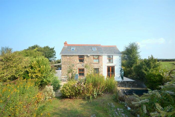 2 Bedroom Property To Rent In Forgefield, Mawla, Redruth, TR16