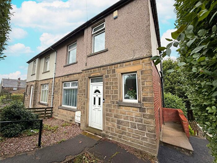 2 Bedroom Property For Sale In Town End, Huddersfield, HD5