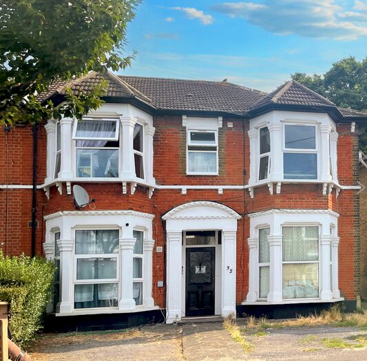 1 Bedroom Flat To Rent In Belgrave Road, Ilford, IG1