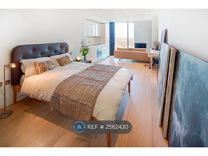 Studio To Rent In Walworth Road, London, SE1