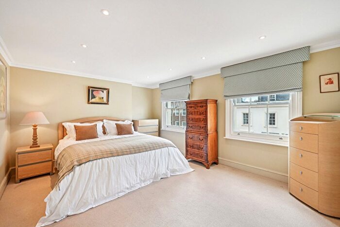 2 Bedroom Flat To Rent In Ebury Street, Belgravia, SW1W