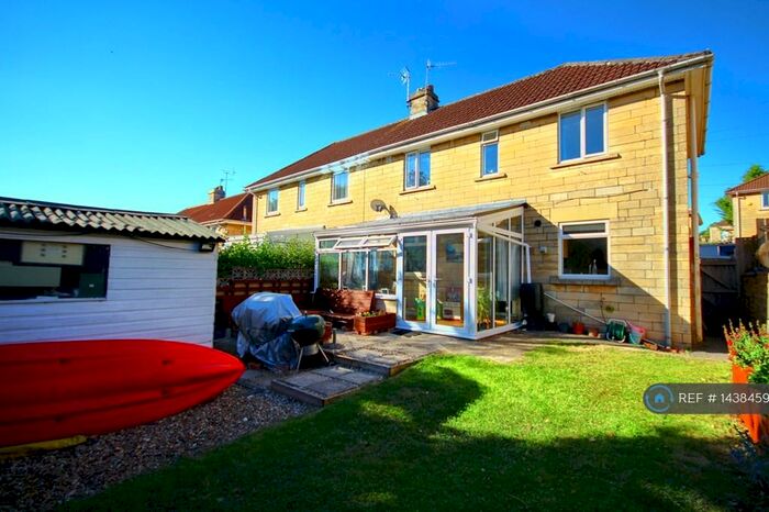 3 Bedroom Semi-Detached House To Rent In Rudmore Park, Bath, BA1