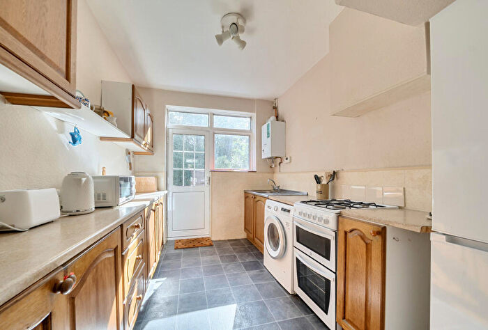 3 Bedroom Terraced House For Sale In Greenwood Close, Morden, SM4