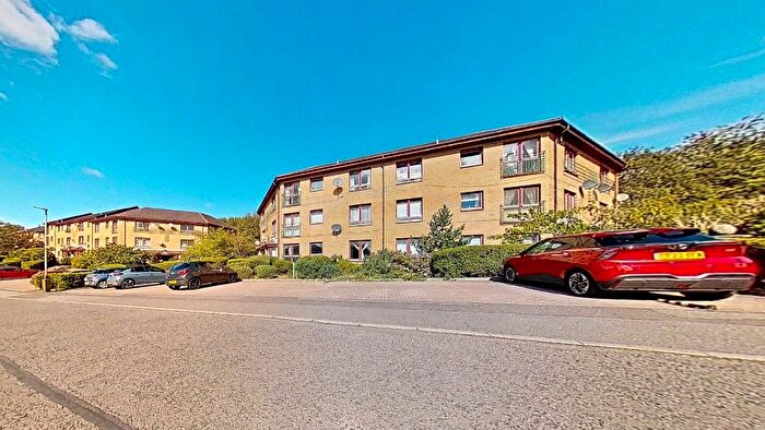 2 Bedroom Flat To Rent In Abercorn Street, Maryfield, Dundee, DD4