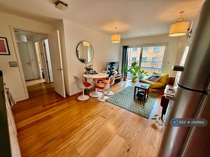 2 Bedroom Flat To Rent In Cresset Road, London, E9