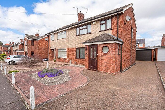 3 Bedroom Semi Detached House To Rent In Ardney Rise, Norwich, NR3