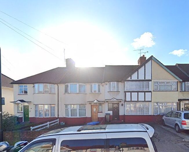 3 Bedroom Flat To Rent In Grove Way, Wembley, Greater London, HA9