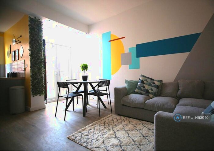 3 Bedroom End Of Terrace House To Rent In St. Georges Road, Manchester, M14