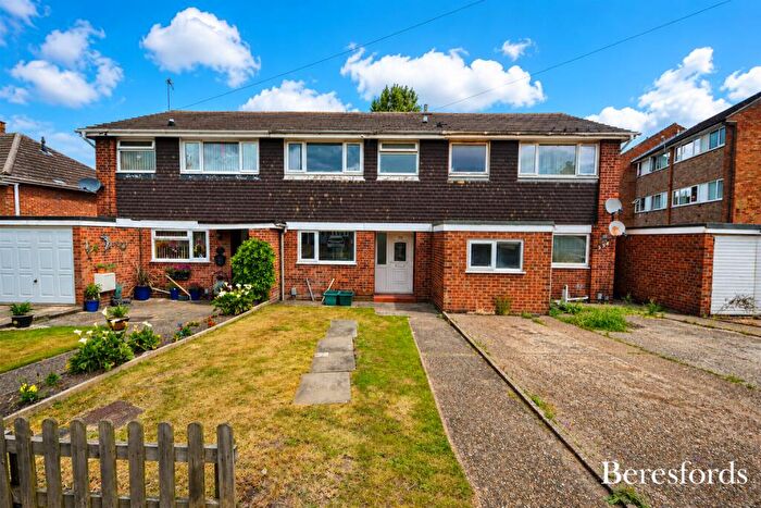 3 Bedroom Terraced House To Rent In Harwich Road, CO4