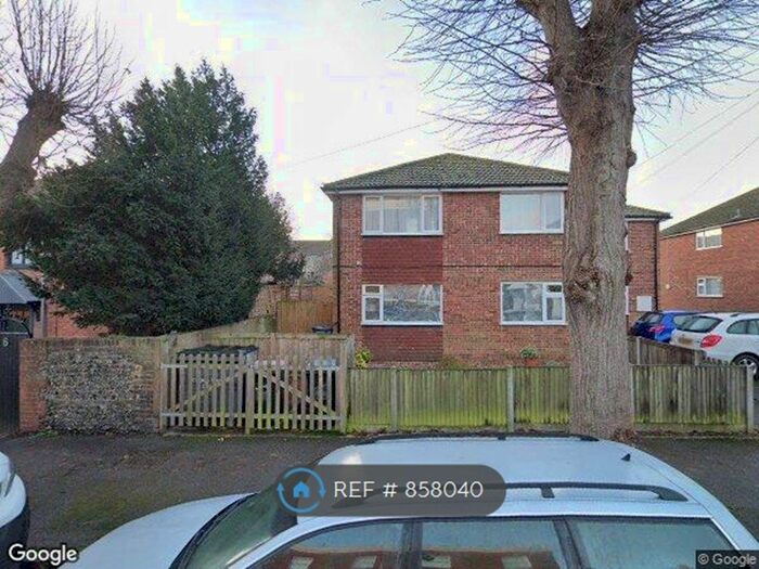 1 Bedroom Flat To Rent In Minster Lodge, Ramsgate, CT11