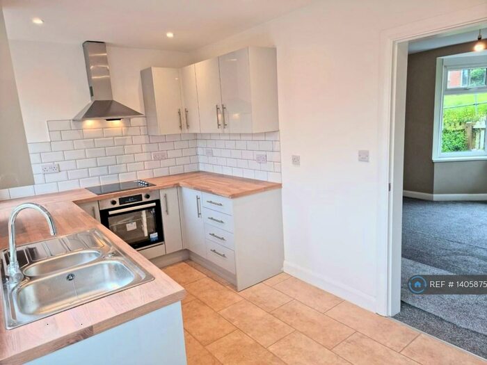 2 Bedroom Detached House To Rent In Porlock Crescent, Birmingham, B31