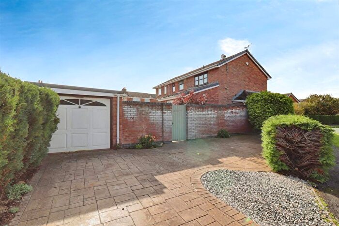 3 Bedroom Semi-detached House For Sale In Primrose Avenue, Haslington, Crewe, CW1