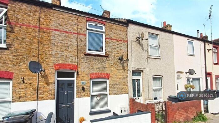 2 Bedroom Terraced House To Rent In Nelson Road, Gravesend, DA11