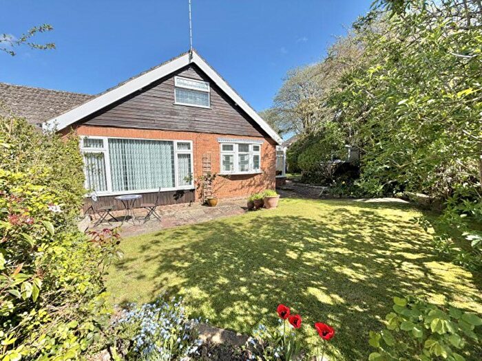 2 Bedroom Semi-Detached Bungalow For Sale In Hunter Place, Louth, LN11