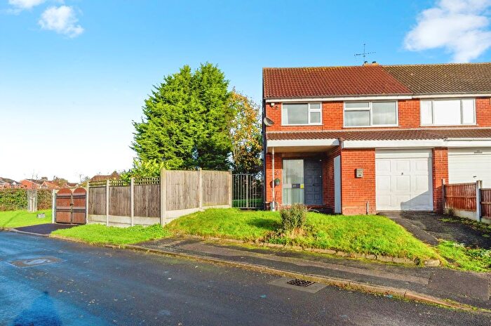 3 Bedroom Semi-Detached House For Sale In Greaves Crescent, Willenhall, West Midlands, WV12