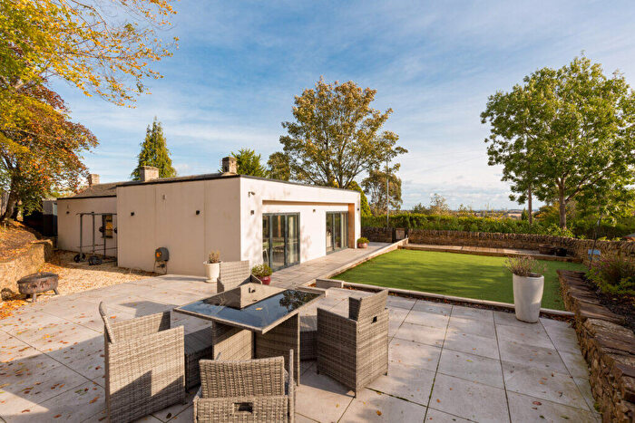 5 Bedroom Cottage For Sale In Heather Cottage, Hillend, EH10