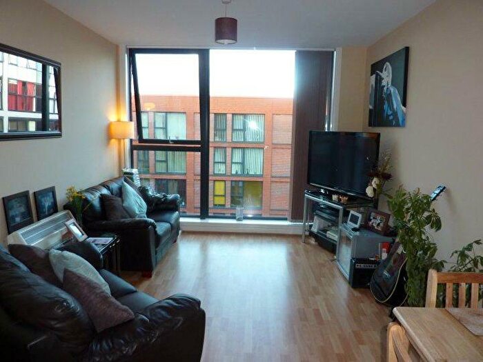 1 Bedroom Flat To Rent In Sapphire Heights, Tenby Street North, Birmingham, West Midlands, B1