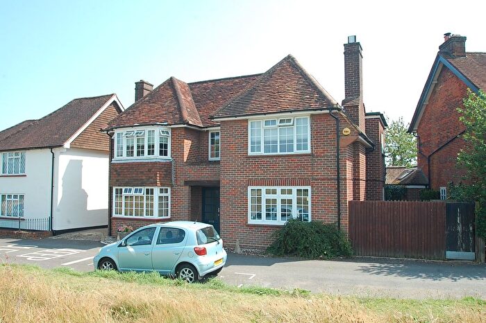 1 Bedroom Flat To Rent In Gold Hill East, Chalfont St. Peter, Buckinghamshire, SL9