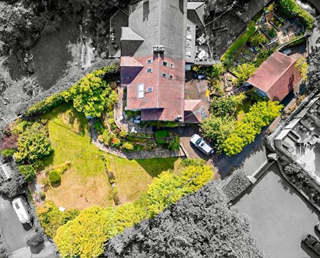 5 Bedroom Semi-Detached House For Sale In Start Lane, Whaley Bridge, High Peak, SK23