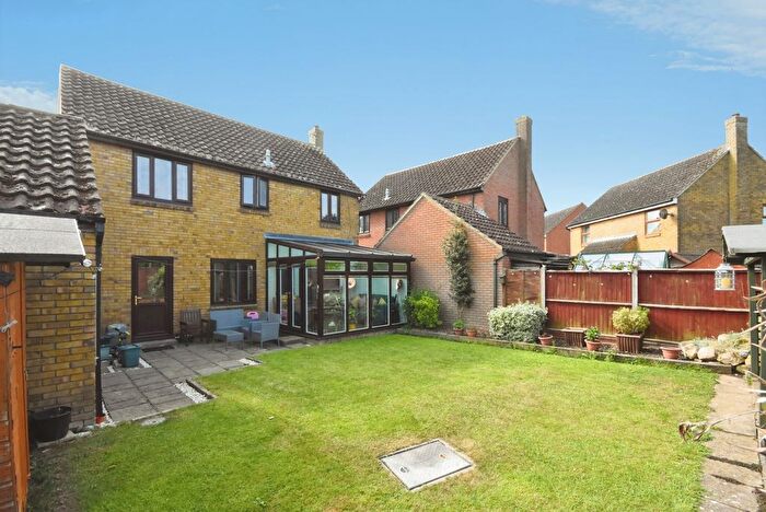 4 Bedroom Detached House For Sale In Colyers Reach, Chelmsford, Essex, CM2