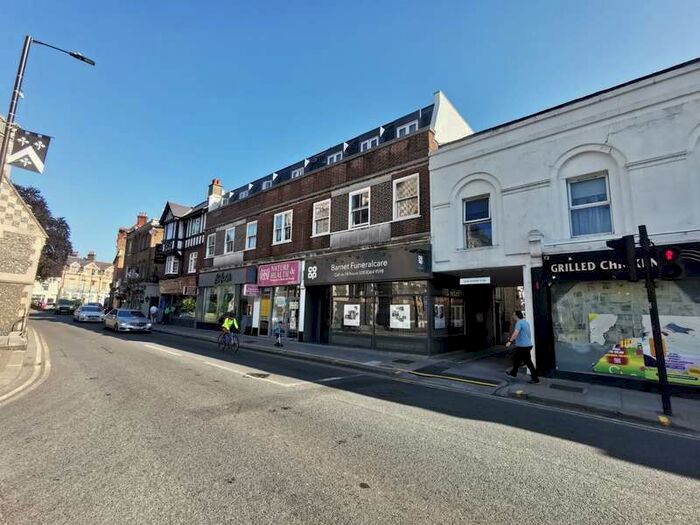 1 Bedroom Flat To Rent In Tapster Street, Barnet EN5