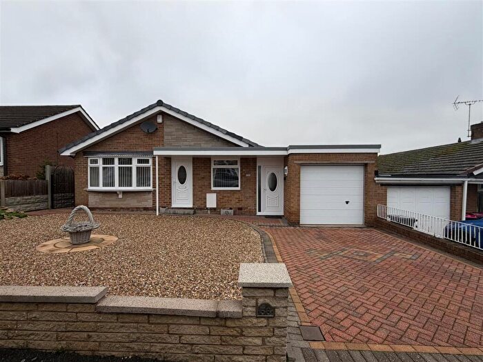 3 Bedroom Semi-Detached Bungalow For Sale In Scholey Avenue, Woodsetts, Worksop, S81