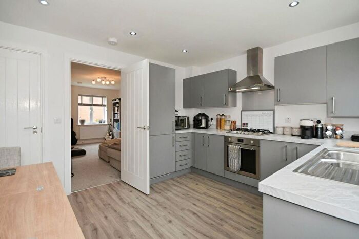 2 Bedroom Town House For Sale In Patterdale Road, Dunston, Chesterfield, S41