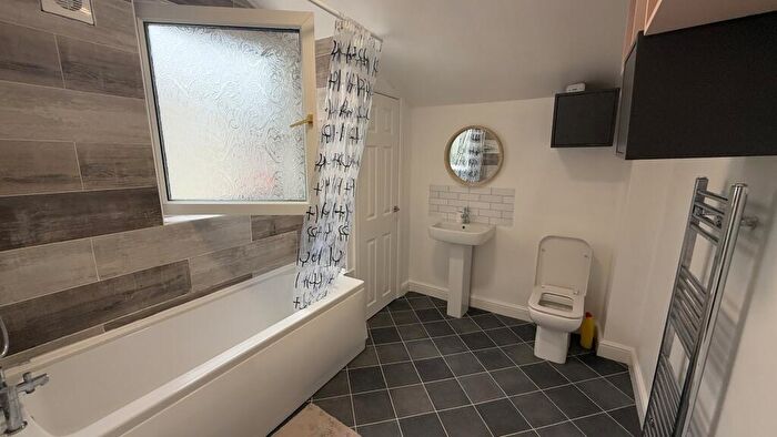 3 Bedroom Terraced House To Rent In Dearne View, Goldthorpe, Rotherham, S63